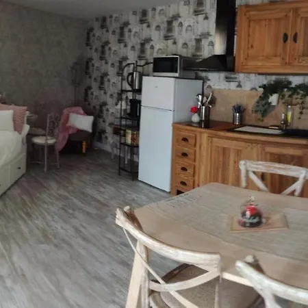 Nuit Paisible Et Calme Appartement Chavagne Buitenkant foto
